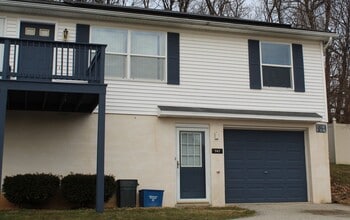 Building Photo - 541 E Frederick St