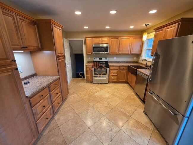 Foto del edificio - 4 BR UPDATED HOME IN WEST LAFAYETTE SCHOOLS - Ask about our move-in special!