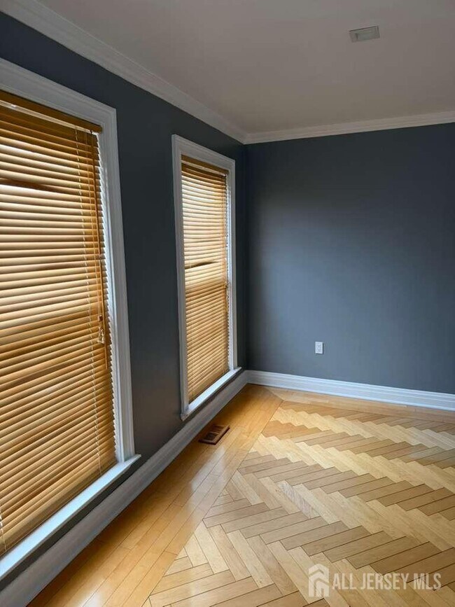 Foto del edificio - 2 Mochen Ct