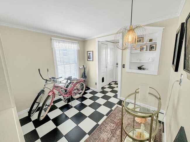 Foto del edificio - 1504 Christopher Columbus Blvd