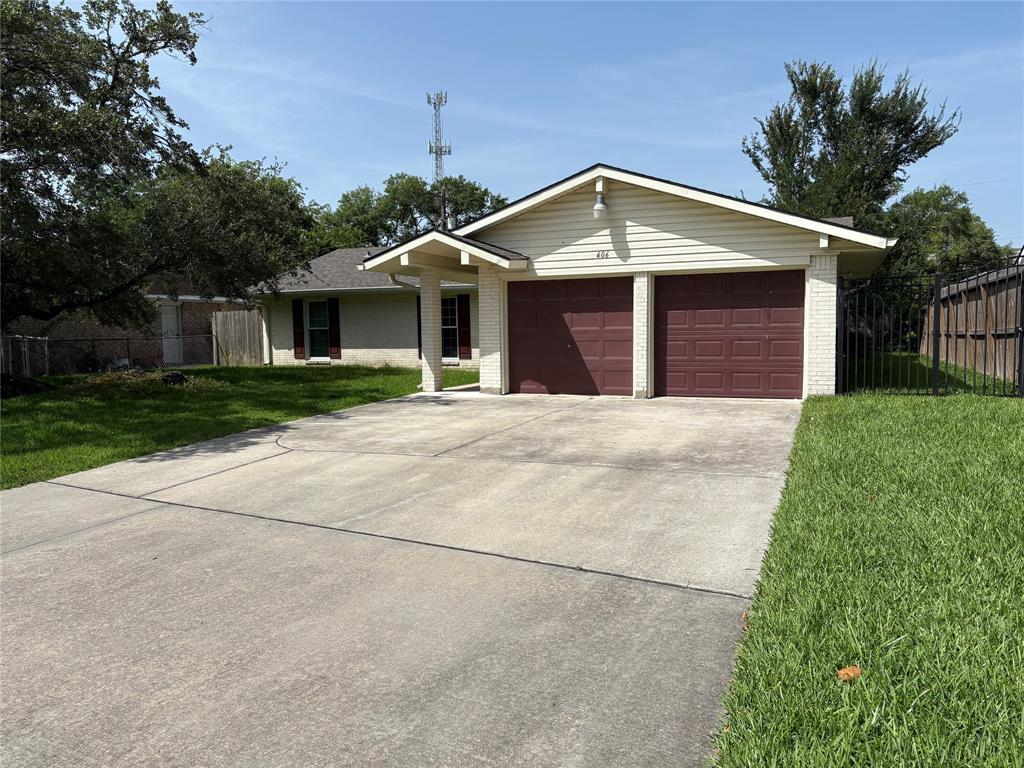 Primary Photo - 406 Oak Vista Dr