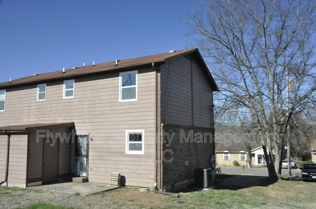 Foto del edificio - 780 Garrison Dr