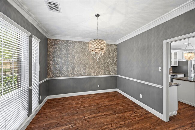 Foto del edificio - 4816 Cypress Spring Dr