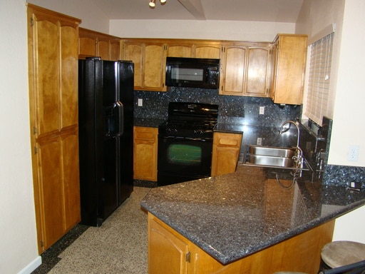 Building Photo - 836 Longbranch Ave