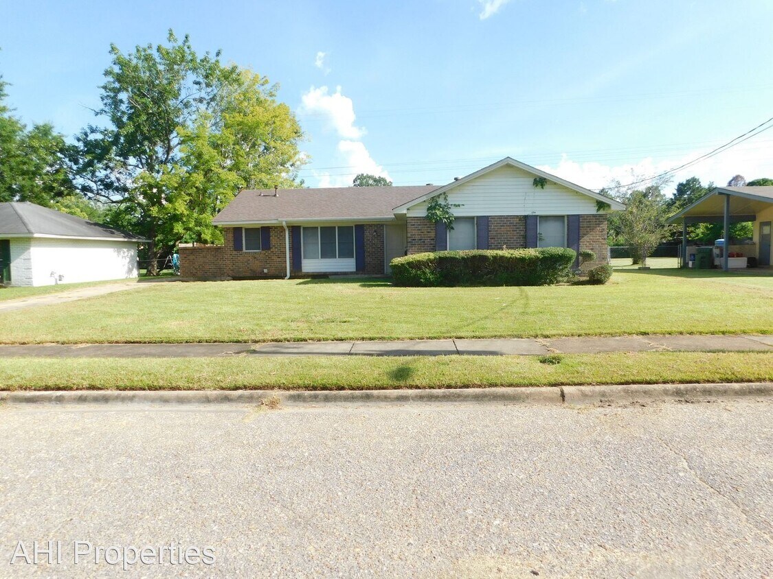 Primary Photo - 3 br, 2 bath House - 3704 Carriage Place