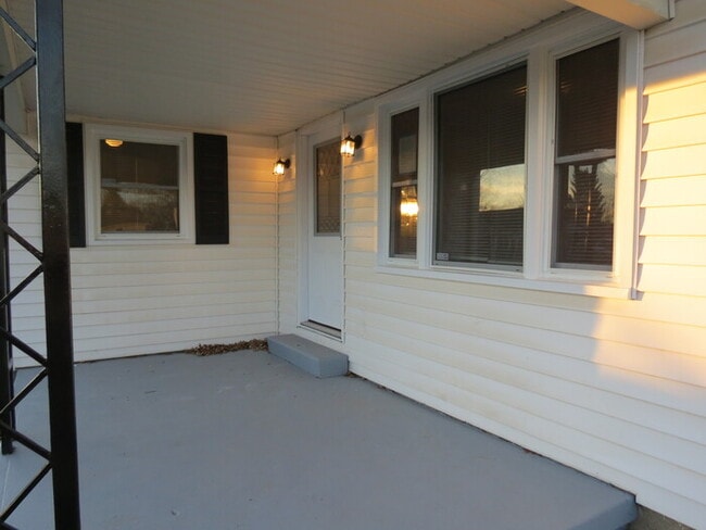 Foto del edificio - 1680 Hillcrest Ave