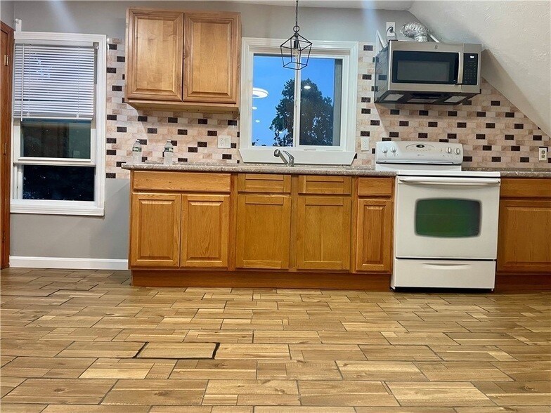 Foto principal - 36 Highland St