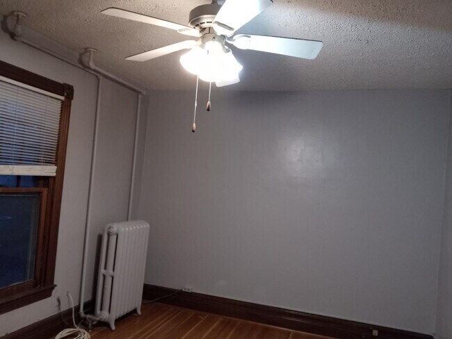 Foto del edificio - 404 Birr St