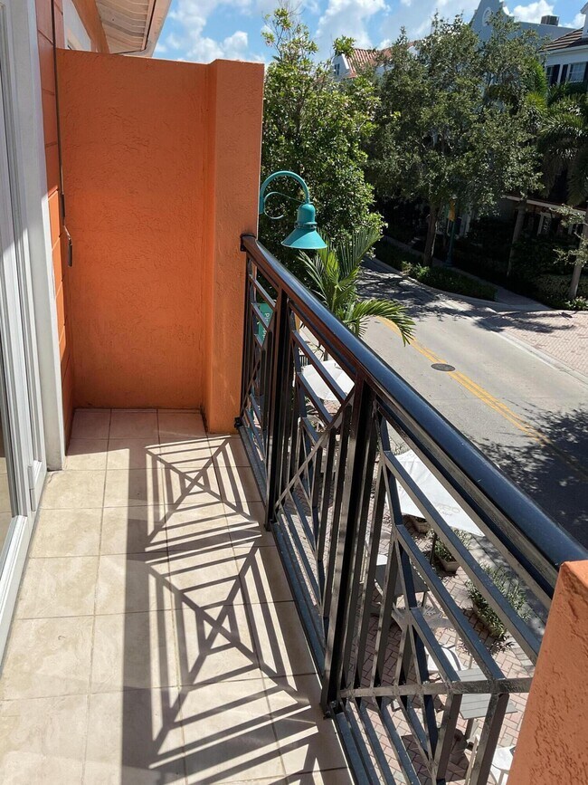 Foto del edificio - 325 NE 2nd Ave