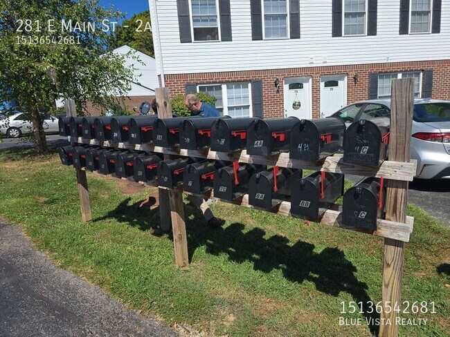 Building Photo - 281 E Main St