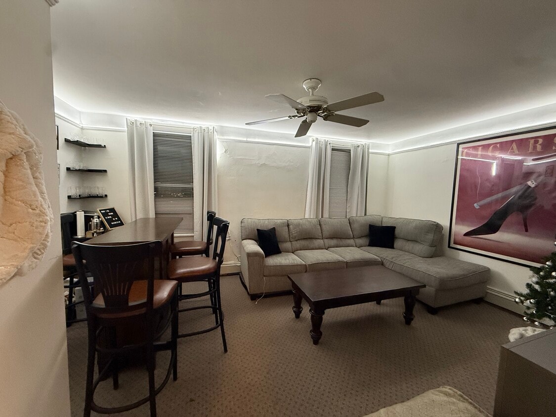 Living room - 9 Green St