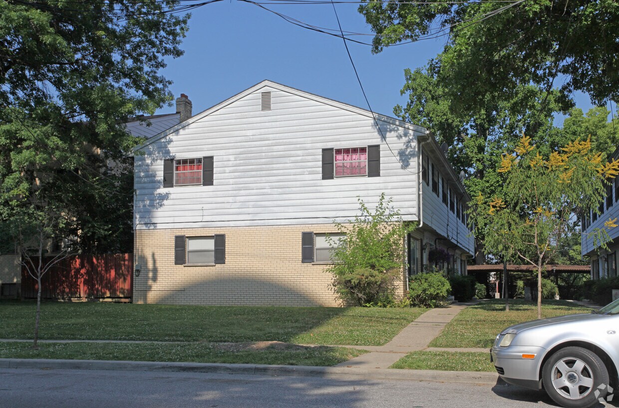 Building Photo - 3000 West Tower Ave