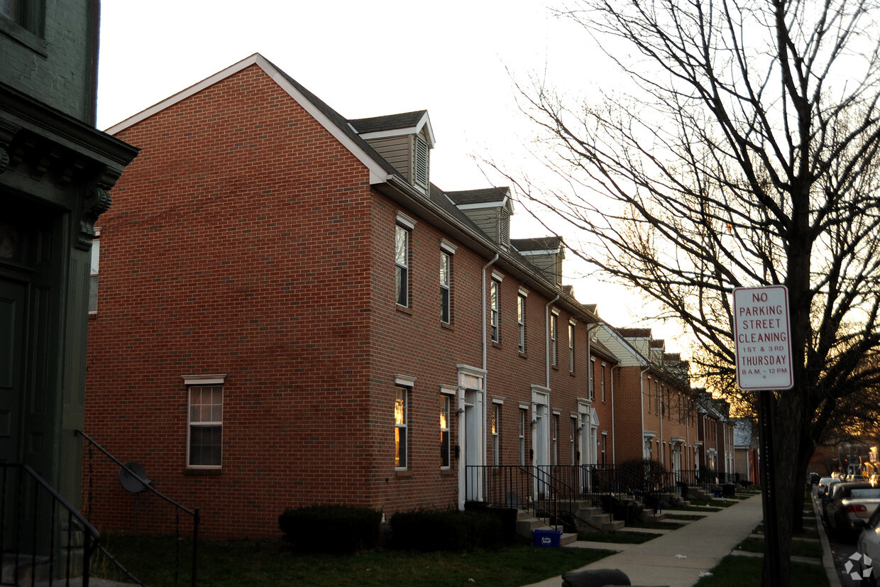 Foto del edificio - Allison Hill Townhomes