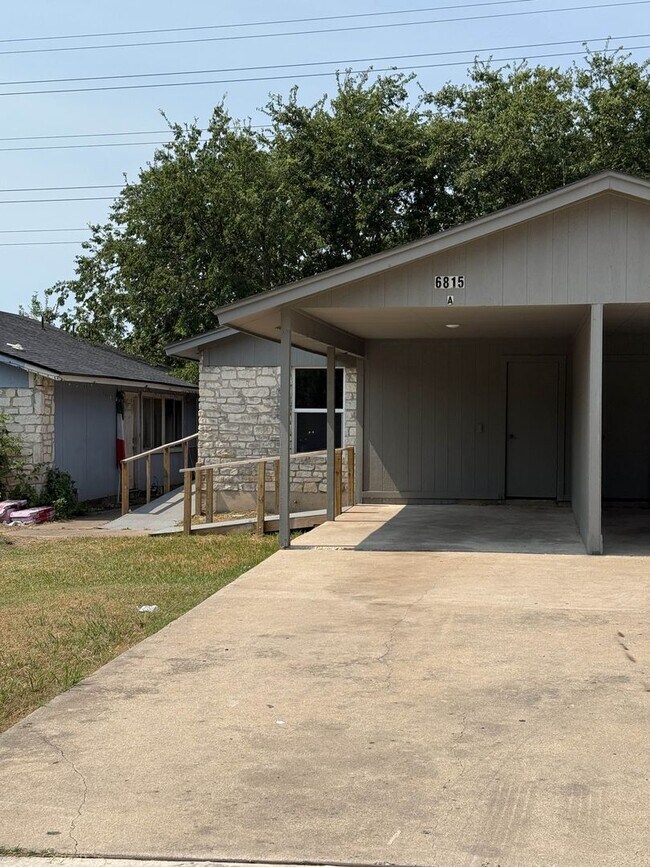 Building Photo - 6815 Blue Dawn Trail