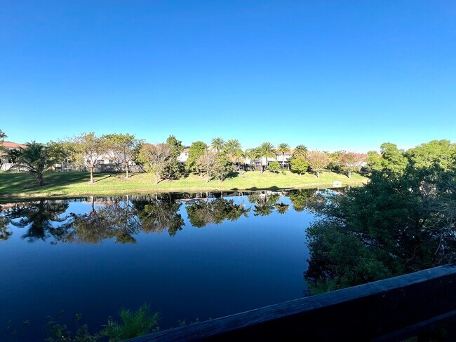 Foto del edificio - 10315 NW 9th Street Cir