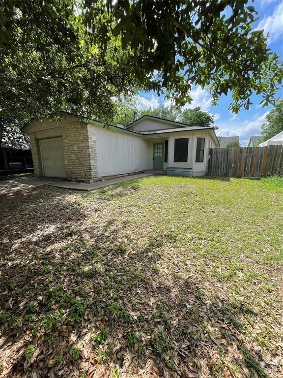 Building Photo - 6902 Trendal Ln