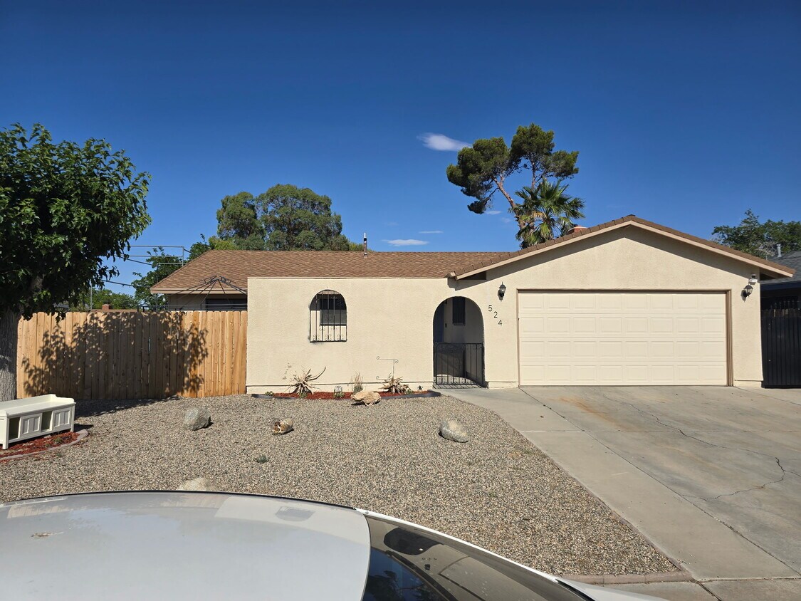 Foto principal - 524 S Alvord St
