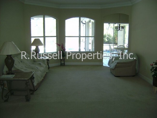 Building Photo - 484 N Pine Meadow Dr