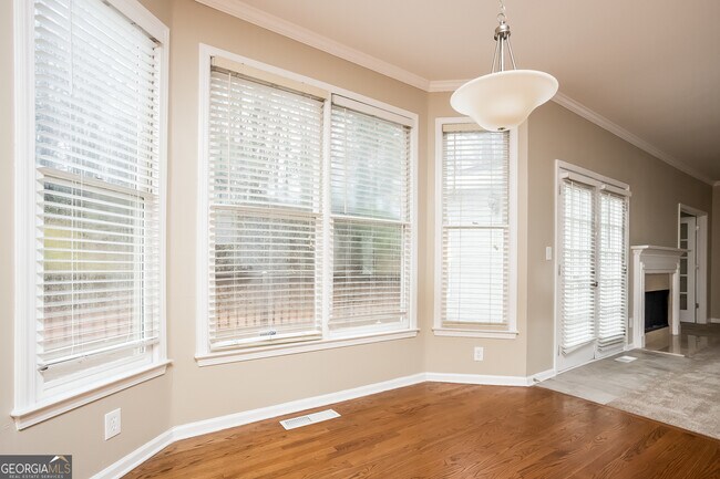 Foto del edificio - 991 Laurel Springs Ln SW