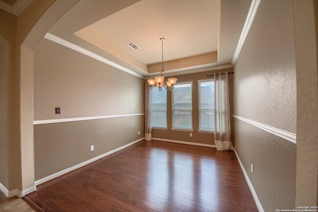 Building Photo - Gorgeous home in the elegant Stillwater Ranch Subdivision is available for immediate move-in.