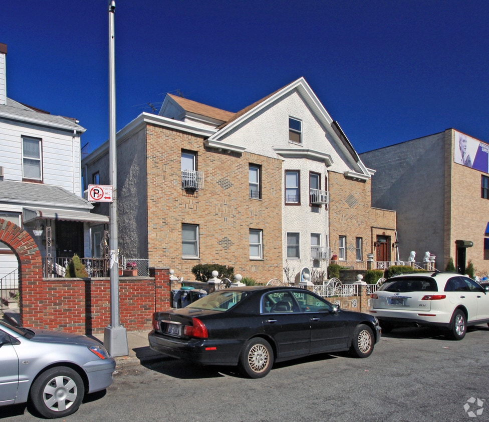 Building Photo - 168 Bay 26th St
