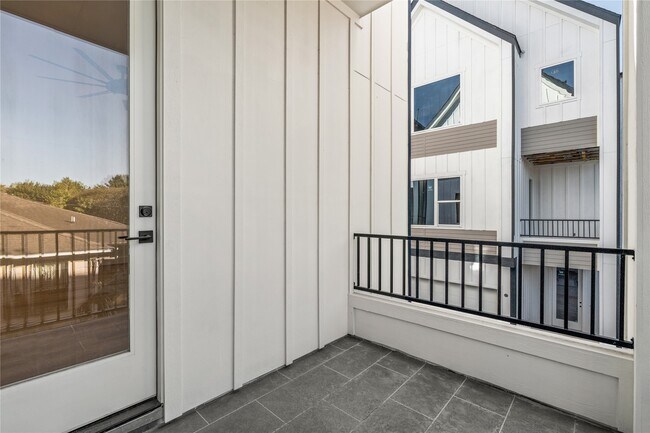 Foto del edificio - 4039 Buck St