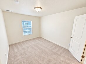 Building Photo - 4385 E Longleaf Ln