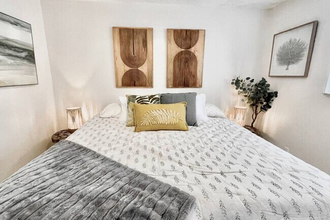 Foto del edificio - 253 Hayden Rd