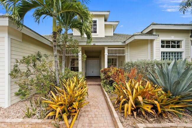 Building Photo - 104 NW Rockbridge Ct