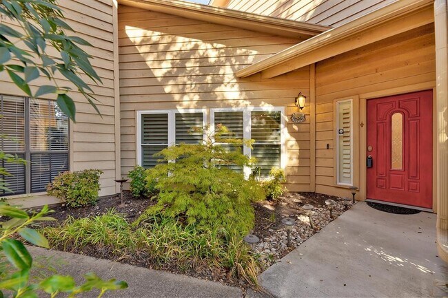 Building Photo - 8518 Fathom Cir