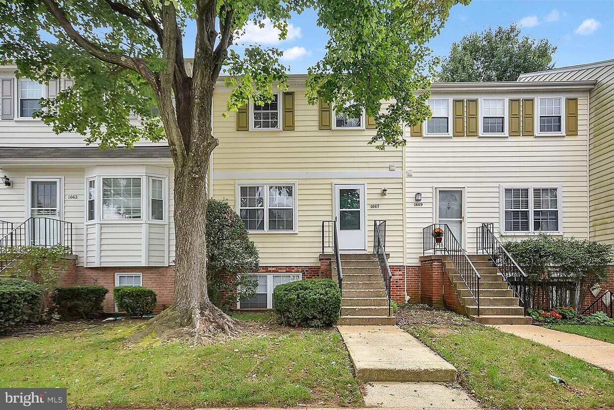 1667 Hart Ct, Crofton, MD 21114 Townhome Rentals in Crofton MD