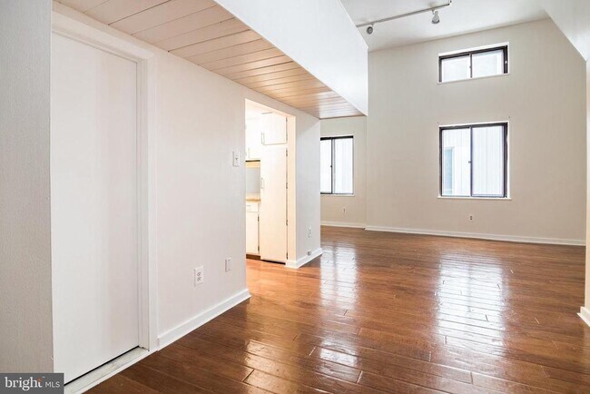 Foto del edificio - 1035 Spruce St