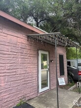 Building Photo - 4309 Fredericksburg Rd