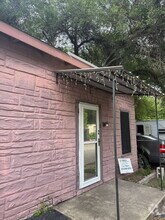 Building Photo - 4309 Fredericksburg Rd