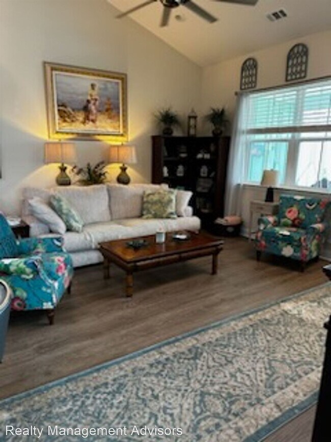 Building Photo - 2 br, 2 bath House - Furnished Latitude Ma...