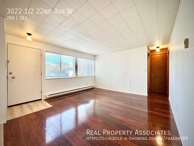 Building Photo - 3022 22nd Ave W