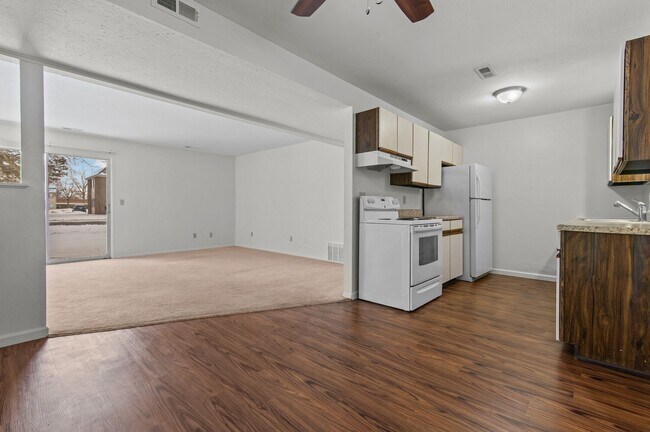 Foto del edificio - Genesee Village - Flint, MI