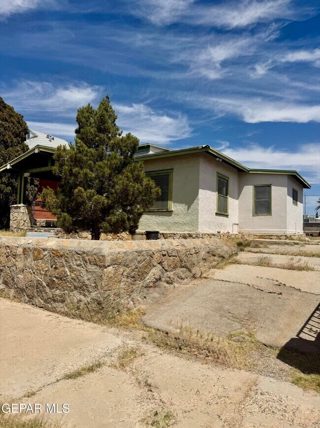 Foto del edificio - 3203 Frankfort Ave