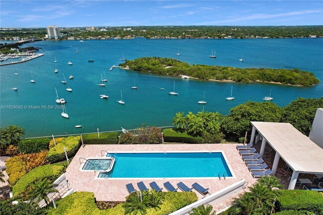 Foto del edificio - 7934 West Dr