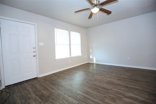 Foto del edificio - 4011 Porter St