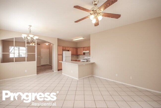 Building Photo - 11170 W Holly St