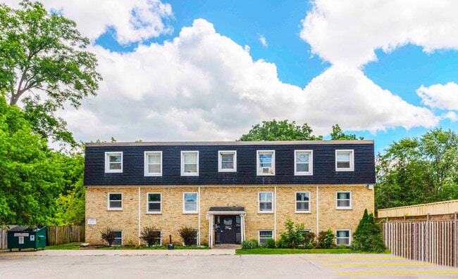 Building Photo - Cove Side Residences