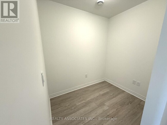 Building Photo - 490 Gordon Krantz Ave