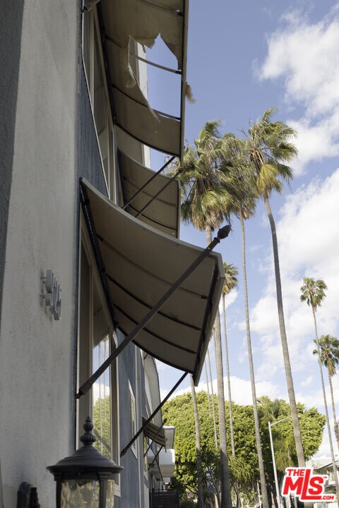 Foto del edificio - 925 N Curson Ave