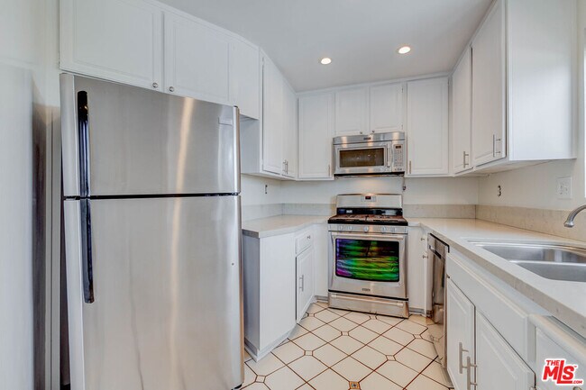 Foto del edificio - 832 Palm Ave