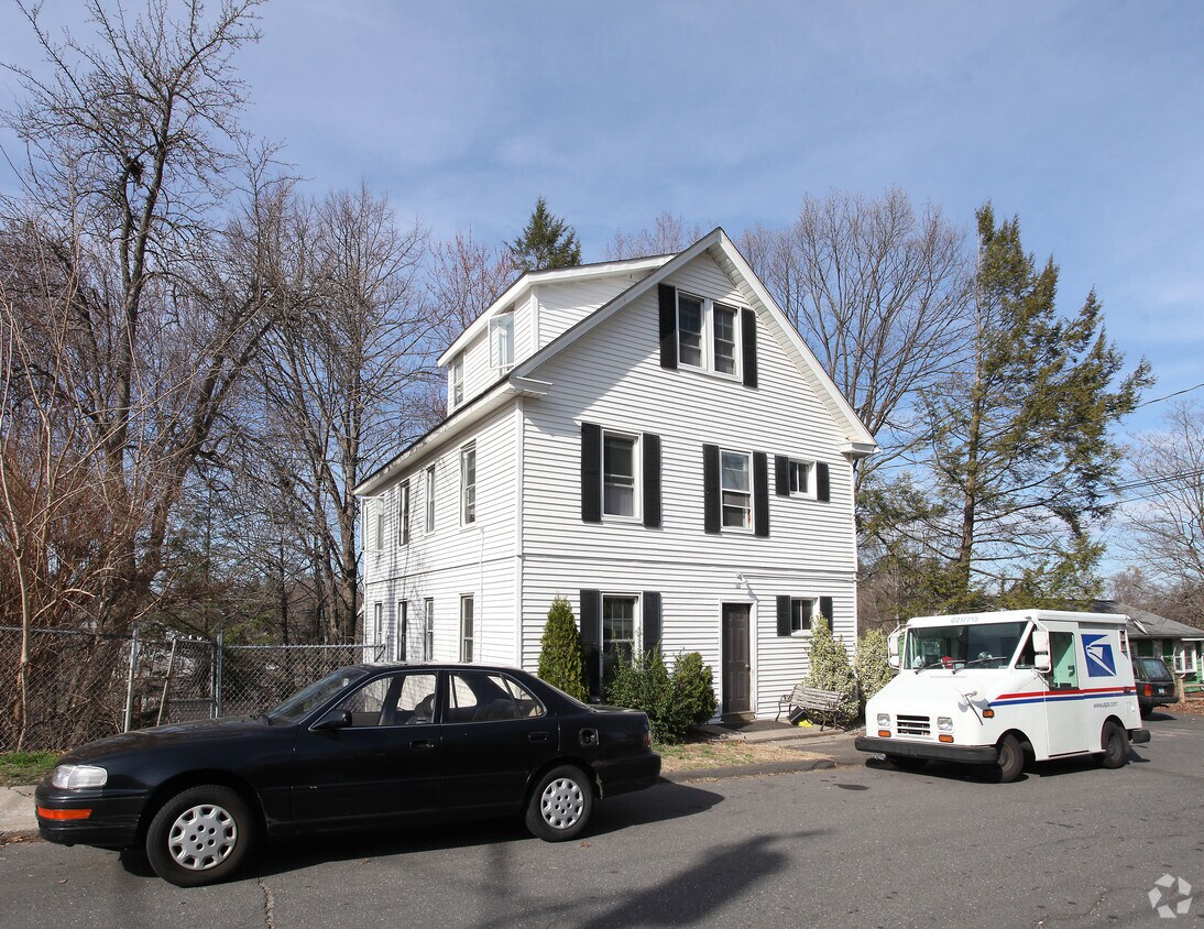 Primary Photo - 38 Bingham St