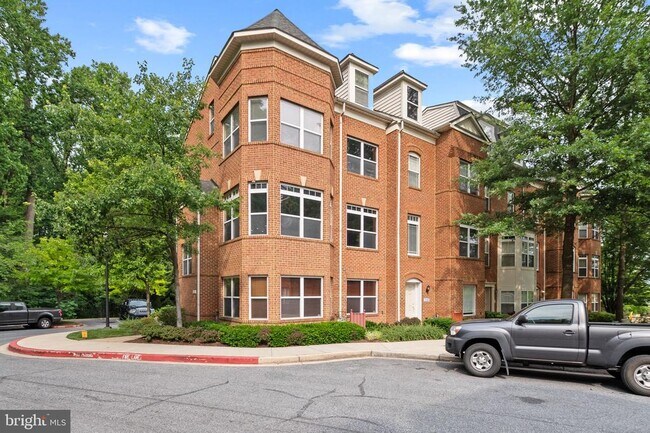 Foto del edificio - 10290 Chestnut Park Ln