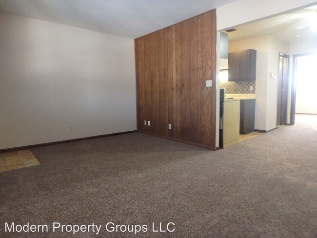 Building Photo - 2300 Sears Ct