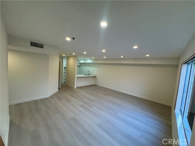 Foto del edificio - 2616 Canada Blvd