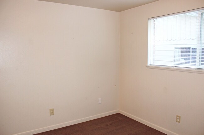 Foto del edificio - 323 W Mulberry St